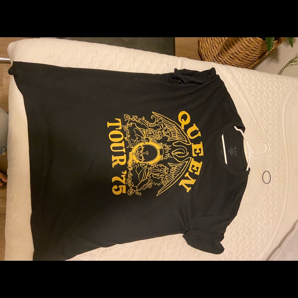 Queen TShirt dress!